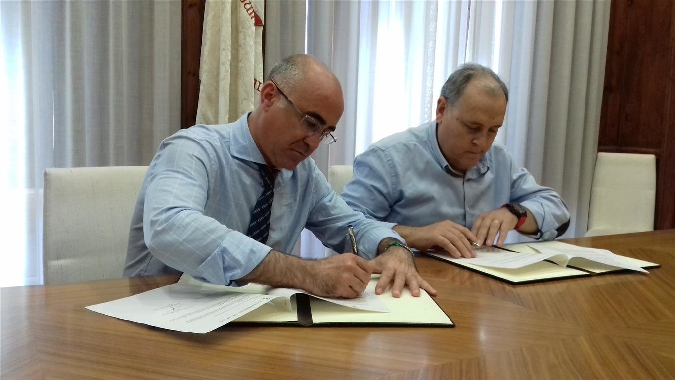 Signatura del conveni entre l'Ajuntament i l'Associació de Restauradors de Valls