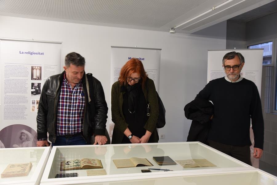 El Museu de Valls dedica una exposició monogràfica sobre correspondència femenina a la Biblioteca Popular