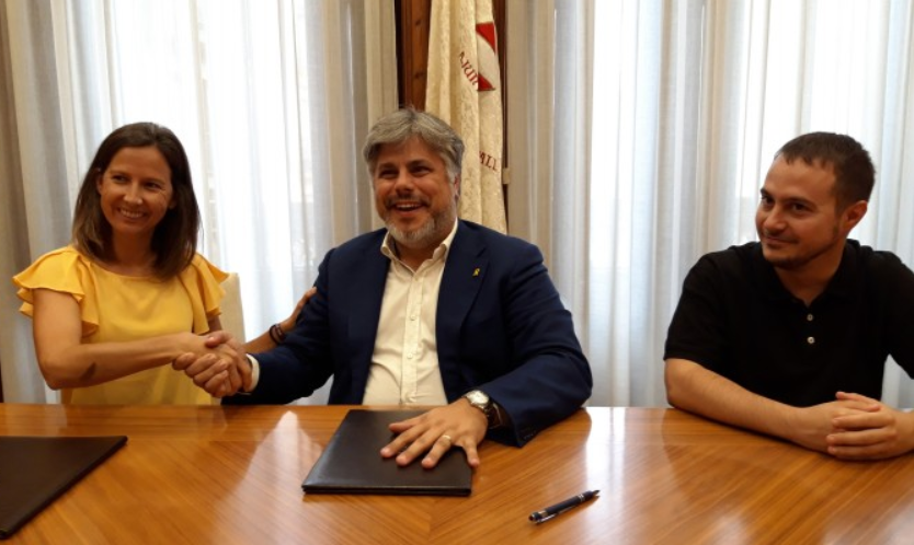 Signatura del conveni entre Xarxa de Cultura i la Coordinadora de Colles Castelleres de Catalunya